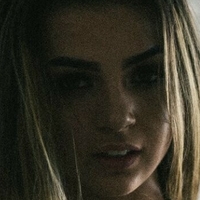Abby Cremo Naken