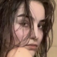 Adriana Hall Naken