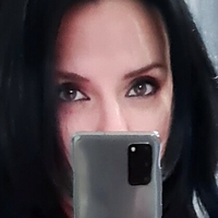 Adriana Patrizia Naken