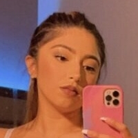 Adriana Skye Naken