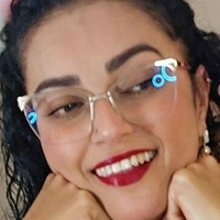 Adriana Venceslau Naken
