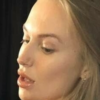 aislinxxxmodel Naken