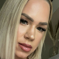 Alana Shelise Naken