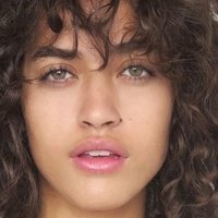 Alanna Arrington Naken