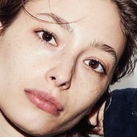 Alexandra Agoston Naken