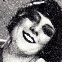 Alice Prin Naken
