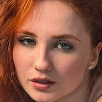 alicepreuoston Naken