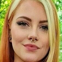 Alicia Lorsch Naken