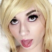 alienonearth Naken