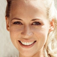 Aline Tausch Naken