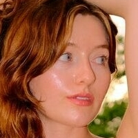 Alison Rouge Naken