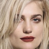 Alison Sudol Naken