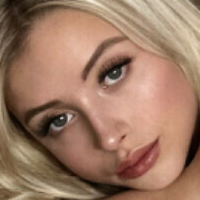 Alix Hehn Naken