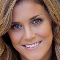 Allira Jaques Naken