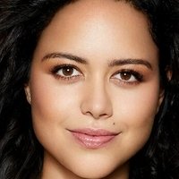Alyssa Diaz Naken