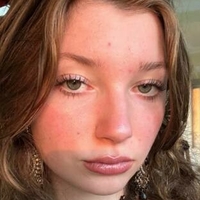 Alyssa Schwartz Naken
