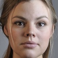 Amalie Lindegard Naken
