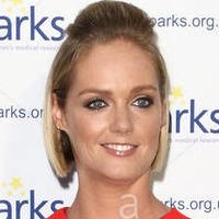Amanda Davies Naken