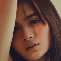 Amanda Nathalia Naken