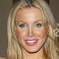 Amanda Swisten Naken