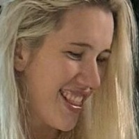 Amazon Allie Naken