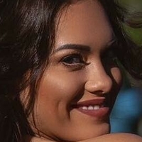 Amber Fields Naken