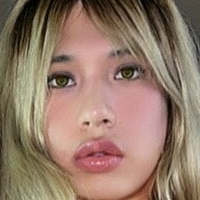 Amber Rougue Naken