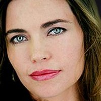 Amelia Heinle Naken