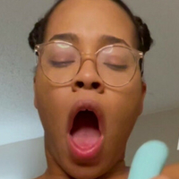 amibuefree Naken