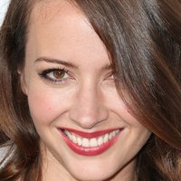 Amy Acker Naken