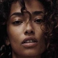 Anais Mali Naken