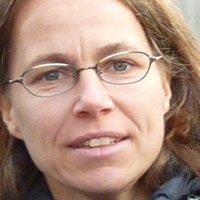 Andrea Brose Naken