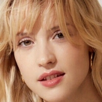Angèle Naken