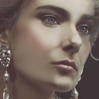 Aniela Rhodes Naken