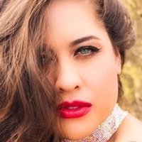 Anissa Eve Naken