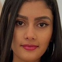 Anna Arango Naken