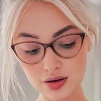 Anna Faith Naken