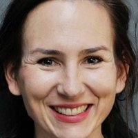 Anna Grisebach Naken