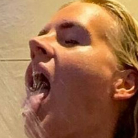 Anna Iff Naken