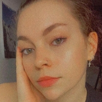 Anna Mungenast Naken