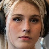 Annabel Lucinda Naken