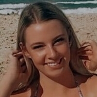Annaliese Foster Naken