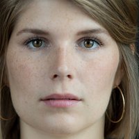 Anne Blomsgaard Naken