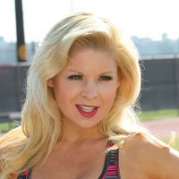Anne McDaniels Naken