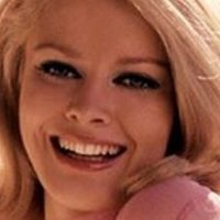Anne Randall Naken