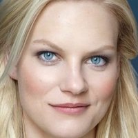 Anne Schramm Naken