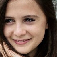 Annina Walt Naken