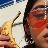 Antoenella Naken