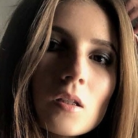 Anya Stark Naken