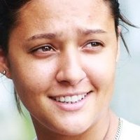 Ariane Arantes Naken